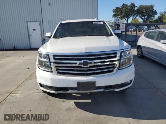 ✅ 2016 Chevrolet Suburban LT • VIN: 1GNSKHKC2GR246781 • Lot: 68145934. Wystawiony na Copart z przebiegiem 106 857 mil. Bezpłatny archiwum sprzedaży aukcyjnych z USA i szczegółowy raport historii pojazdu na DreamBid. Zdjęcie 5.