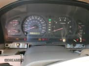 ✅ 2000 Toyota Land Cruiser • VIN: JT3HT05J6Y0111874 • Lot: 76756954. Wystawiony na Copart z przebiegiem 212 388 mil. Bezpłatny archiwum sprzedaży aukcyjnych z USA i szczegółowy raport historii pojazdu na DreamBid. Zdjęcie 9.