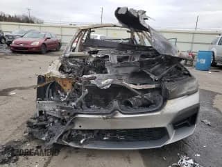 ✅ 2021 BMW M5 • VIN: WBS83CH07MCF47086 • Lot: 81207133. Wystawiony na Copart z przebiegiem Nie podano. Bezpłatny archiwum sprzedaży aukcyjnych z USA i szczegółowy raport historii pojazdu na DreamBid. Zdjęcie 5.