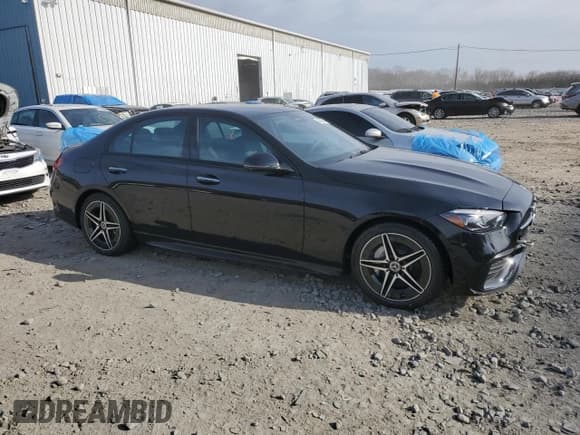 ✅ 2024 Mercedes-Benz C 300 • VIN: W1KAF4HB4RR161904 • Lot: 43098924. Wystawiony na Copart z przebiegiem 14 mil. Bezpłatny archiwum sprzedaży aukcyjnych z USA i szczegółowy raport historii pojazdu na DreamBid. Zdjęcie 4.