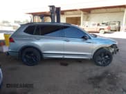 ✅ 2023 Volkswagen Tiguan SE R-Line Black • VIN: 3VVCB7AX9PM132551 • Лот: 43126052. Опубликован ранее на IAAI с пробегом 25 795 миль. Бесплатный доступ к архиву аукционных продаж из США и подробный отчёт об истории автомобиля на DreamBid. Изображение 14.