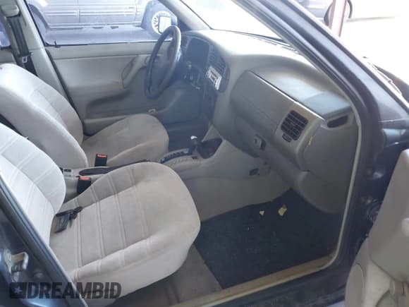 ✅ 1997 Volkswagen Golf • VIN: 3VWFA81H3VM089008 • Лот: 41821504. Опубликован ранее на IAAI с пробегом 118 715 миль. Бесплатный доступ к архиву аукционных продаж из США и подробный отчёт об истории автомобиля на DreamBid. Изображение 5.