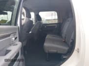 ✅ 2018 Ram 2500 Big Horn • VIN: 3C6TR4MT1JG213218 • Lot: 41487023. Wystawiony na IAAI z przebiegiem 141 367 mil. Bezpłatny archiwum sprzedaży aukcyjnych z USA i szczegółowy raport historii pojazdu na DreamBid. Zdjęcie 8.