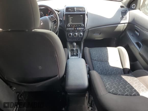 ✅ 2020 Mitsubishi Outlander ES • VIN: JA4AP3AU5LU025857 • Lot: 70785515. Listed on Copart with 27,262 mi. Free auction sales archive from the USA and detailed vehicle history report at DreamBid. Image 8.