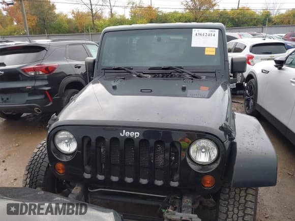 ✅ 2013 Jeep Wrangler Unlimited Sahara • VIN: 1C4BJWEG7DL627832 • Lot: 43612414. Wystawiony na IAAI z przebiegiem 181 773 mil. Bezpłatny archiwum sprzedaży aukcyjnych z USA i szczegółowy raport historii pojazdu na DreamBid. Zdjęcie 13.