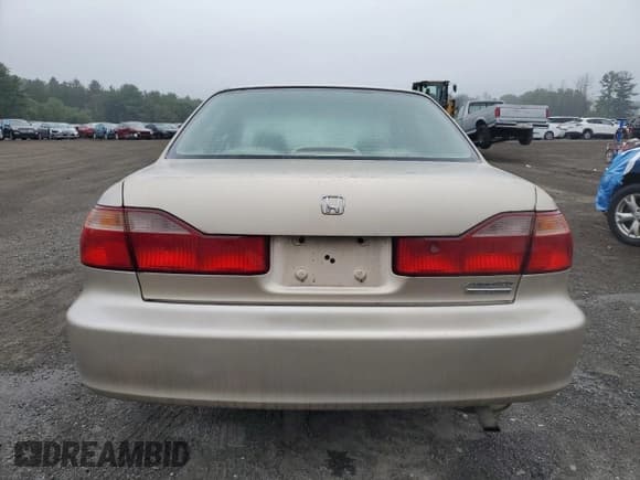✅ 2000 Honda Accord SE • VIN: 1HGCG6691YA098979 • Lot: 69508685. Listed on Copart with Not provided. Free auction sales archive from the USA and detailed vehicle history report at DreamBid. Image 6.