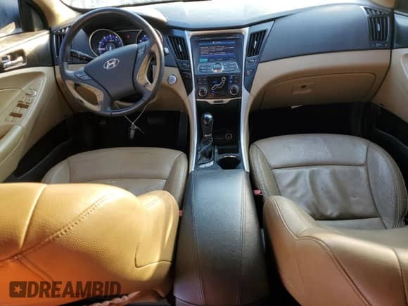 2011 Hyundai Sonata Limited z VIN 5NPEC4AC6BH256890, wystawiony jako Copart lot #81233365 z przebiegiem 142 851 mil mil oraz Szkoda całkowita • Salvage title. Historia ofert i sprzedaży dostępna na DreamBid. Obrazek 8.