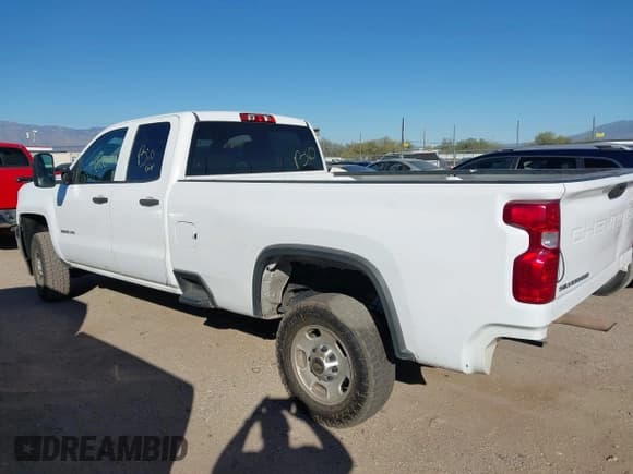✅ 2015 Chevrolet Silverado 2500HD Work Truck • VIN: 1GB2CUEG9FZ122068 • Лот: 43647284. Опубликован ранее на IAAI с пробегом 214 454 миль. Бесплатный доступ к архиву аукционных продаж из США и подробный отчёт об истории автомобиля на DreamBid. Изображение 3.