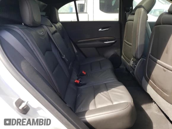 ✅ 2019 Cadillac XT4 AWD Sport • VIN: 1GYFZFR41KF138536 • Лот: 62471712. Опубликован ранее на Copart с пробегом Не указан. Бесплатный доступ к архиву аукционных продаж из США и подробный отчёт об истории автомобиля на DreamBid. Изображение 6.