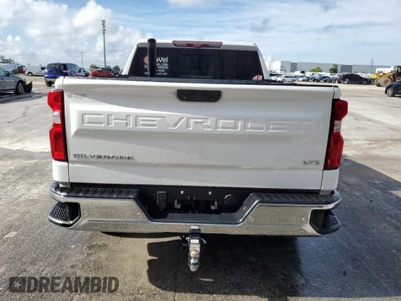 ✅ 2020 Chevrolet Silverado 1500 LTZ • VIN: 3GCUYGET7LG217695 • Lot: 70013114. Wystawiony na Copart z przebiegiem 63 244 mil. Bezpłatny archiwum sprzedaży aukcyjnych z USA i szczegółowy raport historii pojazdu na DreamBid. Zdjęcie 6.