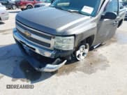 ✅ 2013 Chevrolet Silverado 1500 Work Truck • VIN: 1GCNKPE04DZ189822 • Lot: 43147977. Wystawiony na IAAI z przebiegiem 169 702 mil. Bezpłatny archiwum sprzedaży aukcyjnych z USA i szczegółowy raport historii pojazdu na DreamBid. Zdjęcie 6.