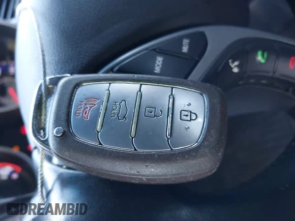 ✅ 2016 Hyundai Elantra SE • VIN: KMHDH4AE5GU479770 • Лот: 43627761. Опубликован ранее на IAAI с пробегом 196 546 миль. Бесплатный доступ к архиву аукционных продаж из США и подробный отчёт об истории автомобиля на DreamBid. Изображение 11.