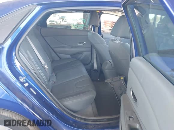 ✅ 2023 Hyundai Elantra SEL • VIN: KMHLS4AG0PU473146 • Lot: 42866504. Listed on IAAI with 54,306 mi. Free auction sales archive from the USA and detailed vehicle history report at DreamBid. Image 8.