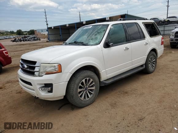 ✅ 2015 Ford Expedition XLT • VIN: 1FMJU1JT8FEF30876 • Lot: 65386565. Wystawiony na Copart z przebiegiem 178 687 mil. Bezpłatny archiwum sprzedaży aukcyjnych z USA i szczegółowy raport historii pojazdu na DreamBid. Zdjęcie 1.