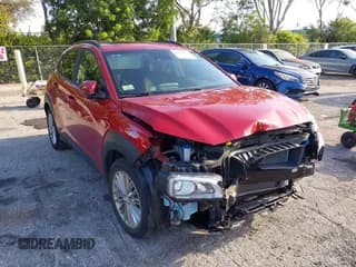 ✅ 2020 Hyundai Kona SEL Plus • VIN: KM8K6CAA0LU521745 • Лот: 43339109. Опубликован ранее на IAAI с пробегом 26 135 миль. Бесплатный доступ к архиву аукционных продаж из США и подробный отчёт об истории автомобиля на DreamBid. Изображение 1.