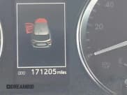 ✅ 2018 Toyota Highlander Limited • VIN: 5TDDZRFHXJS863282 • Lot: 42917706. Wystawiony na IAAI z przebiegiem 171 205 mil. Bezpłatny archiwum sprzedaży aukcyjnych z USA i szczegółowy raport historii pojazdu na DreamBid. Zdjęcie 15.