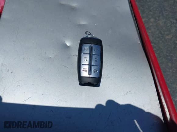 ✅ 2023 Genesis G70 2.0T • VIN: KMTG34TA2PU120811 • Lot: 42606414. Listed on IAAI with 11,731 mi. Free auction sales archive from the USA and detailed vehicle history report at DreamBid. Image 11.