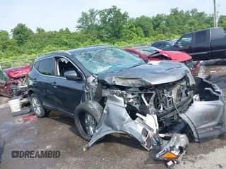 ✅ 2018 Nissan Rogue SV • VIN: JN1BJ1CP3JW195386 • Lot: 42483293. Listed on IAAI with 74,617 mi. Free auction sales archive from the USA and detailed vehicle history report at DreamBid. Image 1.