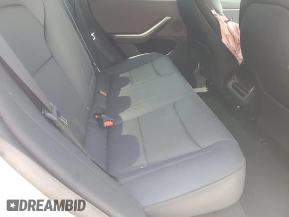 ✅ 2024 Tesla Model 3 • VIN: 5YJ3E1EA8RF862502 • Lot: 58070265. Wystawiony na Copart z przebiegiem 9 554 mil. Bezpłatny archiwum sprzedaży aukcyjnych z USA i szczegółowy raport historii pojazdu na DreamBid. Zdjęcie 10.