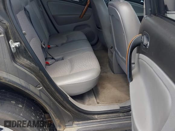 ✅ 2006 Saturn VUE • VIN: 5GZCZ53466S847373 • Lot: 42251649. Wystawiony na IAAI z przebiegiem 211 375 mil. Bezpłatny archiwum sprzedaży aukcyjnych z USA i szczegółowy raport historii pojazdu na DreamBid. Zdjęcie 8.