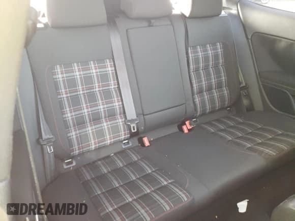 ✅ 2011 Volkswagen Golf GTI PZEV • VIN: WVWFD7AJ3BW145077 • Лот: 88757185. Опубликован ранее на Copart с пробегом 102 317 миль. Бесплатный доступ к архиву аукционных продаж из США и подробный отчёт об истории автомобиля на DreamBid. Изображение 10.