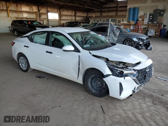 ✅ 2024 Nissan Sentra S • VIN: 3N1AB8BV4RY292988 • Лот: 90516275. Опубликован ранее на Copart с пробегом Не указан. Бесплатный доступ к архиву аукционных продаж из США и подробный отчёт об истории автомобиля на DreamBid. Изображение 4.