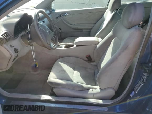 ✅ 2002 Mercedes-Benz C 230/260/280/320 • VIN: WDBRN47J82A389514 • Lot: 84328674. Listed on Copart with Not provided. Free auction sales archive from the USA and detailed vehicle history report at DreamBid. Image 7.