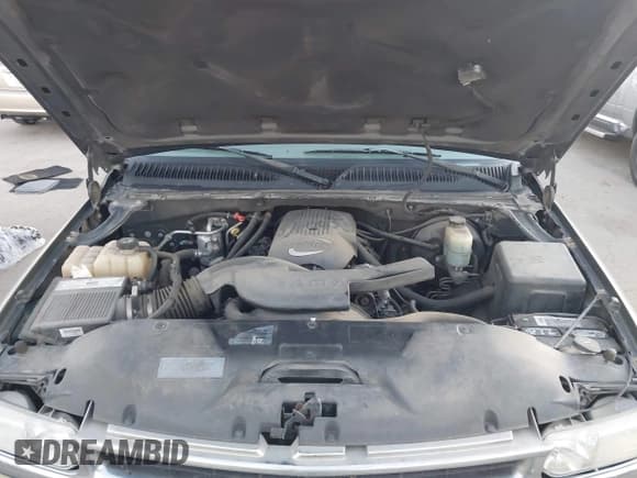 ✅ 2002 Chevrolet Tahoe LS • VIN: 1GNEC13T32R296694 • Lot: 43889754. Listed on IAAI with 170,172 mi. Free auction sales archive from the USA and detailed vehicle history report at DreamBid. Image 10.