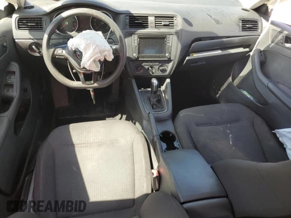 ✅ 2016 Volkswagen Jetta S • VIN: 3VW267AJ2GM382298 • Лот: 85495235. Опубликован ранее на Copart с пробегом 81 950 миль. Бесплатный доступ к архиву аукционных продаж из США и подробный отчёт об истории автомобиля на DreamBid. Изображение 8.