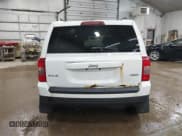 ✅ 2011 Jeep Patriot Latitude • VIN: 1J4NF1GB7BD115217 • Lot: 43633672. Wystawiony na IAAI z przebiegiem 235 245 mil. Bezpłatny archiwum sprzedaży aukcyjnych z USA i szczegółowy raport historii pojazdu na DreamBid. Zdjęcie 16.