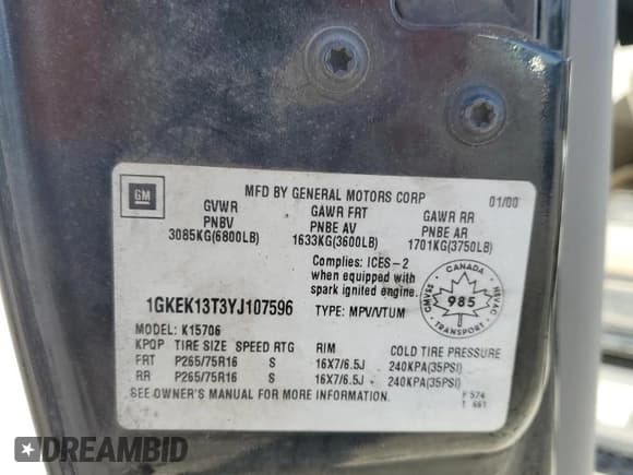 ✅ 2000 GMC Yukon SLE • VIN: 1GKEK13T3YJ107596 • Лот: 83326244. Опубликован ранее на Copart с пробегом 293 602 миль. Бесплатный доступ к архиву аукционных продаж из США и подробный отчёт об истории автомобиля на DreamBid. Изображение 15.