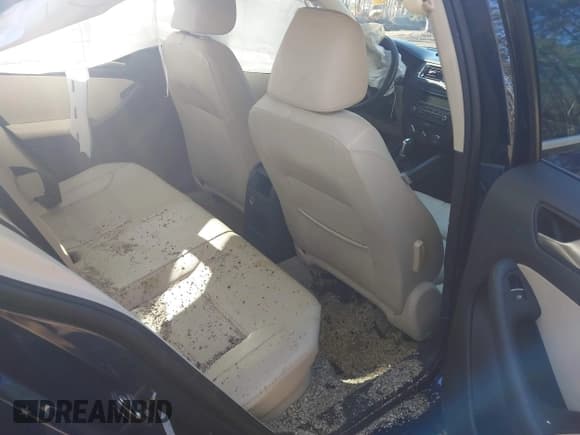 ✅ 2013 Volkswagen Jetta SE • VIN: 3VWDX7AJ3DM422020 • Lot: 41284713. Listed on IAAI with 119,007 mi. Free auction sales archive from the USA and detailed vehicle history report at DreamBid. Image 8.