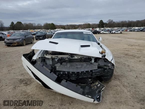 ✅ 2017 Dodge Challenger SXT • VIN: 2C3CDZAG1HH613189 • Lot: 71835732. Wystawiony na Copart z przebiegiem 60 957 mil. Bezpłatny archiwum sprzedaży aukcyjnych z USA i szczegółowy raport historii pojazdu na DreamBid. Zdjęcie 5.