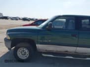 ✅ 2001 Dodge 1500 • VIN: 1B7HF13Z81J580952 • Lot: 43189449. Wystawiony na IAAI z przebiegiem 201 741 mil. Bezpłatny archiwum sprzedaży aukcyjnych z USA i szczegółowy raport historii pojazdu na DreamBid. Zdjęcie 12.