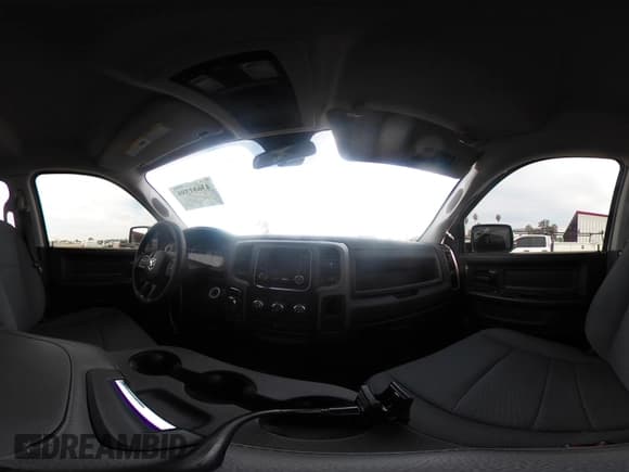 ✅ 2018 Ram 1500 Express • VIN: 1C6RR7FT1JS134780 • Lot: 43681599. Wystawiony na IAAI z przebiegiem 47 404 mil. Bezpłatny archiwum sprzedaży aukcyjnych z USA i szczegółowy raport historii pojazdu na DreamBid. Zdjęcie 19.