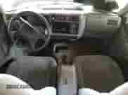 1995 Chevrolet Blazer z VIN 1GNCS13W8S2238495, wystawiony jako Copart lot #74829034 z przebiegiem 199 884 mil mil oraz Szkoda całkowita • Salvage title. Historia ofert i sprzedaży dostępna na DreamBid. Obrazek 8.