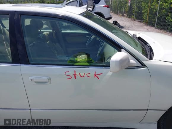 ✅ 2000 Lexus GS 300 • VIN: JT8BD68S2Y0093328 • Лот: 42678584. Опубликован ранее на IAAI с пробегом 206 554 миль. Бесплатный доступ к архиву аукционных продаж из США и подробный отчёт об истории автомобиля на DreamBid. Изображение 5.