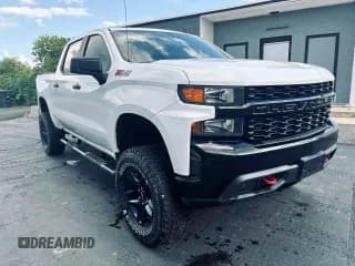 ✅ 2020 Chevrolet Silverado 1500 Custom Trail Boss • VIN: 1GCPYCEFXLZ151238 • Lot: 92692525. Wystawiony na Copart z przebiegiem 66 021 mil. Bezpłatny archiwum sprzedaży aukcyjnych z USA i szczegółowy raport historii pojazdu na DreamBid. Zdjęcie 1.