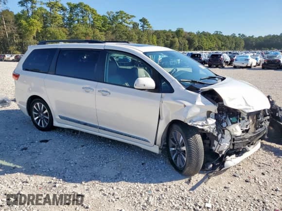 ✅ 2020 Toyota Sienna XLE Premium • VIN: 5TDYZ3DC5LS025251 • Лот: 91211845. Опубликован ранее на Copart с пробегом 90 631 миль. Бесплатный доступ к архиву аукционных продаж из США и подробный отчёт об истории автомобиля на DreamBid. Изображение 4.