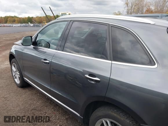 ✅ 2015 Audi Q5 Premium Plus • VIN: WA1LFAFPXFA088882 • Лот: 43517978. Опубликован ранее на IAAI с пробегом 88 694 миль. Бесплатный доступ к архиву аукционных продаж из США и подробный отчёт об истории автомобиля на DreamBid. Изображение 14.