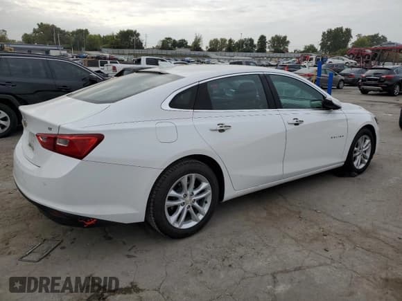 ✅ 2017 Chevrolet Malibu LT • VIN: 1G1ZE5ST7HF220914 • Lot: 85694575. Listed on Copart with 69,125 mi. Free auction sales archive from the USA and detailed vehicle history report at DreamBid. Image 3.