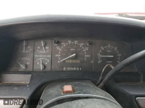 ✅ 1993 Ford F-250 • VIN: 1FTHX26G4PKA80481 • Lot: 57647145. Wystawiony na Copart z przebiegiem 155 101 mil. Bezpłatny archiwum sprzedaży aukcyjnych z USA i szczegółowy raport historii pojazdu na DreamBid. Zdjęcie 9.