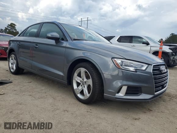 ✅ 2017 Audi A3 Premium • VIN: WAUAUGFF7H1040883 • Лот: 85934195. Опубликован ранее на Copart с пробегом 67 320 миль. Бесплатный доступ к архиву аукционных продаж из США и подробный отчёт об истории автомобиля на DreamBid. Изображение 4.