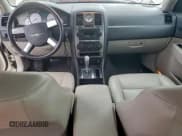 ✅ 2005 Chrysler 300 Touring AWD • VIN: 2C3JK53G45H624816 • Лот: 93780245. Опубликован ранее на Copart с пробегом 206 792 миль. Бесплатный доступ к архиву аукционных продаж из США и подробный отчёт об истории автомобиля на DreamBid. Изображение 8.