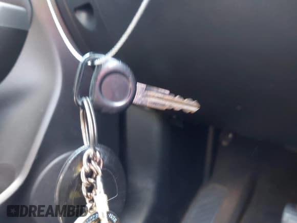 ✅ 2012 Chevrolet Captiva Sport LT • VIN: 3GNAL3E50CS632079 • Lot: 42217009. Wystawiony na IAAI z przebiegiem 184 602 mil. Bezpłatny archiwum sprzedaży aukcyjnych z USA i szczegółowy raport historii pojazdu na DreamBid. Zdjęcie 11.