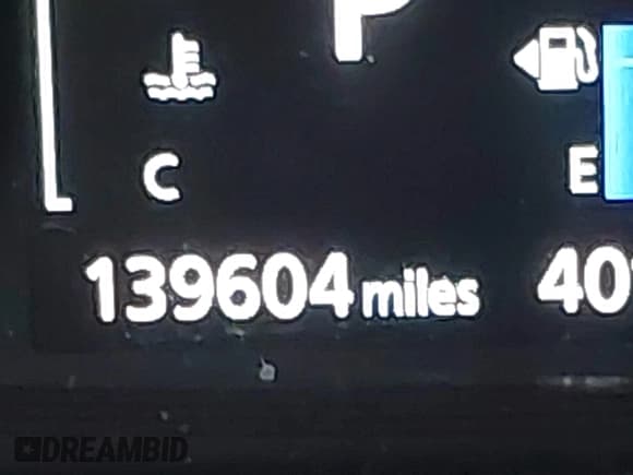 ✅ 2018 Mitsubishi Outlander SE • VIN: JA4AD3A37JZ000894 • Lot: 43715703. Listed on IAAI with 139,604 mi. Free auction sales archive from the USA and detailed vehicle history report at DreamBid. Image 16.