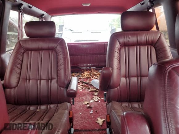 ✅ 1991 Plymouth Grand Voyager • VIN: 1P4GP54RXMX624722 • Lot: 54900854. Listed on Copart with 159,269 mi. Free auction sales archive from the USA and detailed vehicle history report at DreamBid. Image 10.