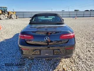 ✅ 2019 Mercedes-Benz E 450 • VIN: WDD1K6HB3KF071660 • Lot: 94293585. Wystawiony na Copart z przebiegiem 57 670 mil. Bezpłatny archiwum sprzedaży aukcyjnych z USA i szczegółowy raport historii pojazdu na DreamBid. Zdjęcie 6.