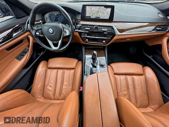 ✅ 2021 BMW X5 M50i • VIN: 5UXJU4C05M9F77329 • Lot: 95008985. Wystawiony na Copart z przebiegiem 138 900 mil. Bezpłatny archiwum sprzedaży aukcyjnych z USA i szczegółowy raport historii pojazdu na DreamBid. Zdjęcie 9.