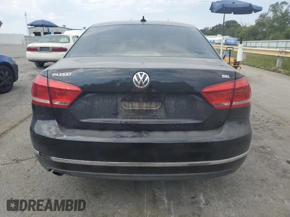 ✅ 2012 Volkswagen Passat SEL • VIN: 1VWCP7A35CC090286 • Лот: 80476285. Опубликован ранее на Copart с пробегом 190 655 миль. Бесплатный доступ к архиву аукционных продаж из США и подробный отчёт об истории автомобиля на DreamBid. Изображение 6.